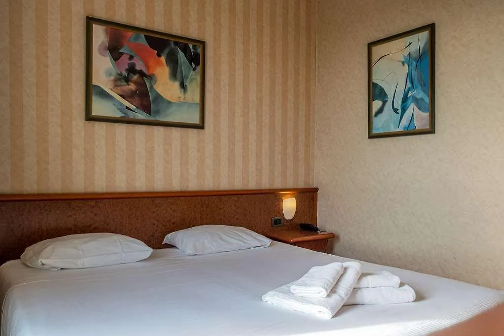 Meditur Hotel Pisa - Vecchiano