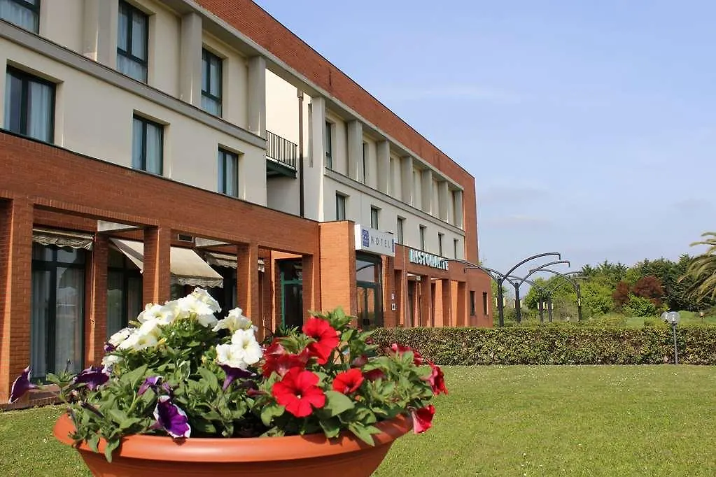 Meditur Hotel Pisa - Vecchiano